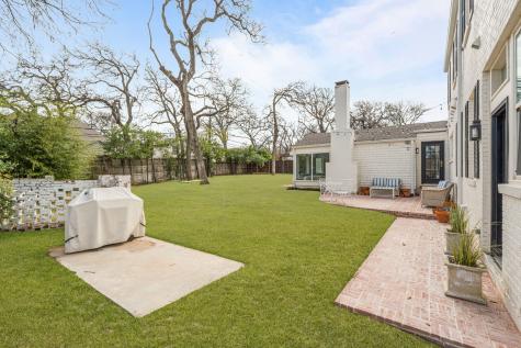 508 N Bailey Avenue Fort Worth TX 76107