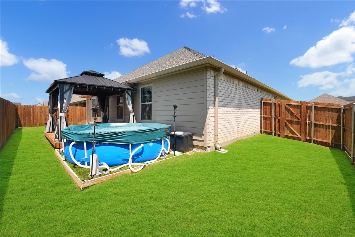 3015 Cliffview Drive Sanger TX 76266
