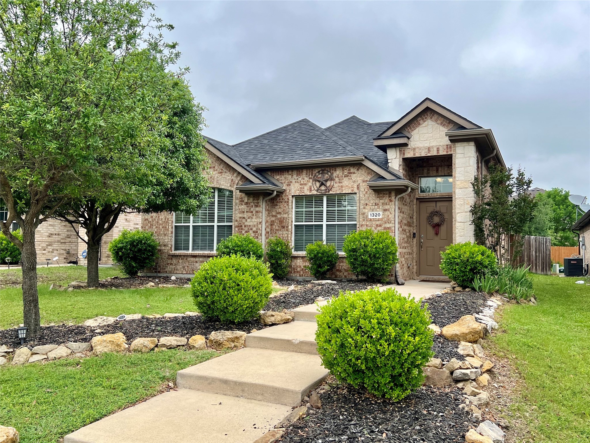 1320 Honeywood Lane Royse City TX 75189