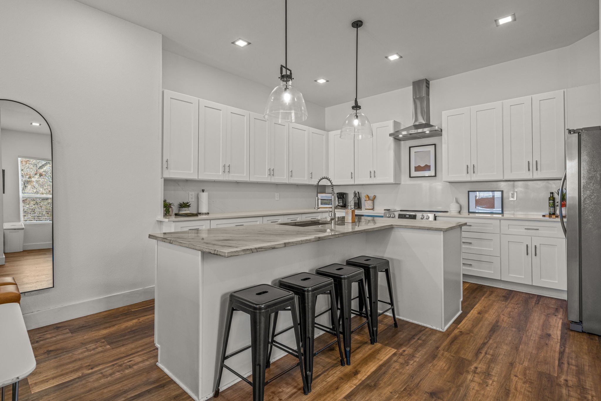 500 W Sanford Street Arlington TX 76011