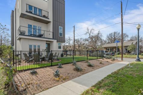 500 W Sanford Street Arlington TX 76011