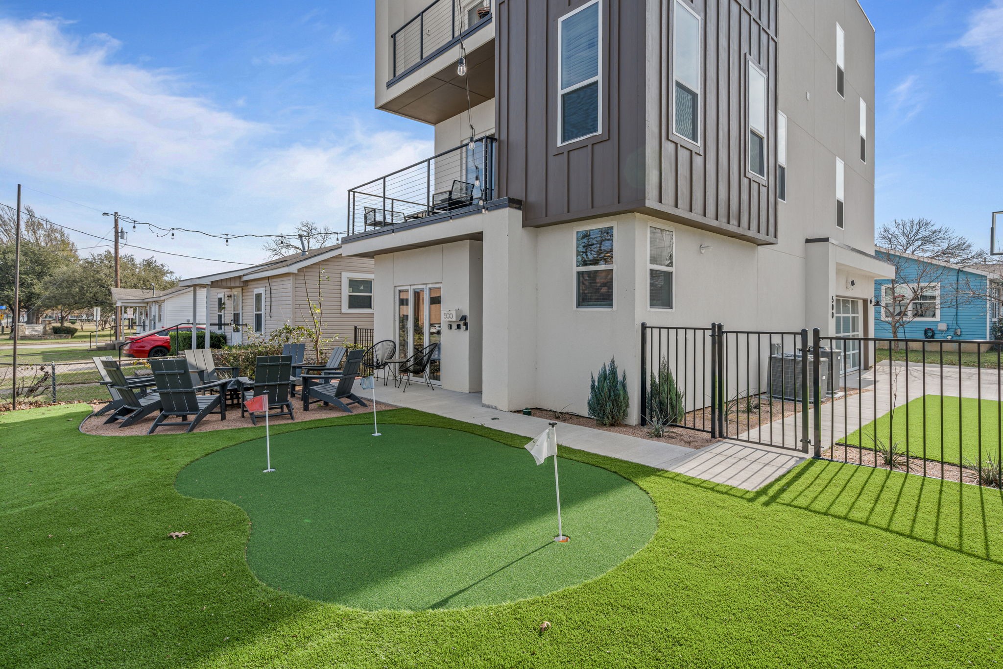 500 W Sanford Street Arlington TX 76011