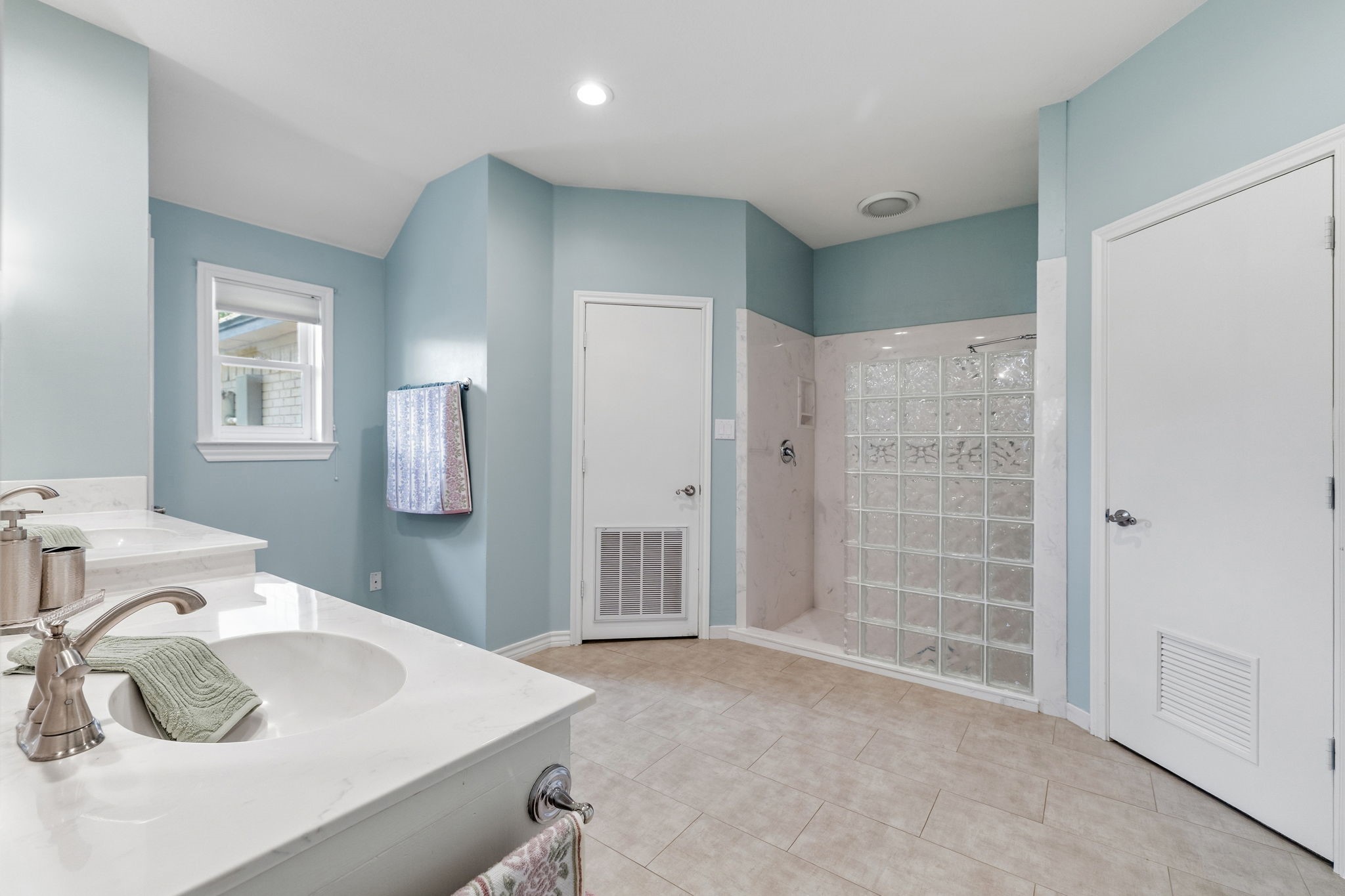 170 Double Oaks Drive Double Oak TX 75077