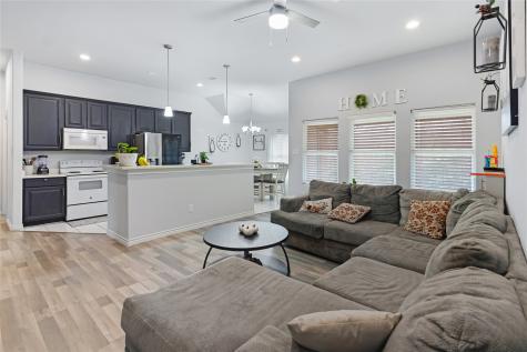 1317 Dacki Avenue Dallas TX 75211