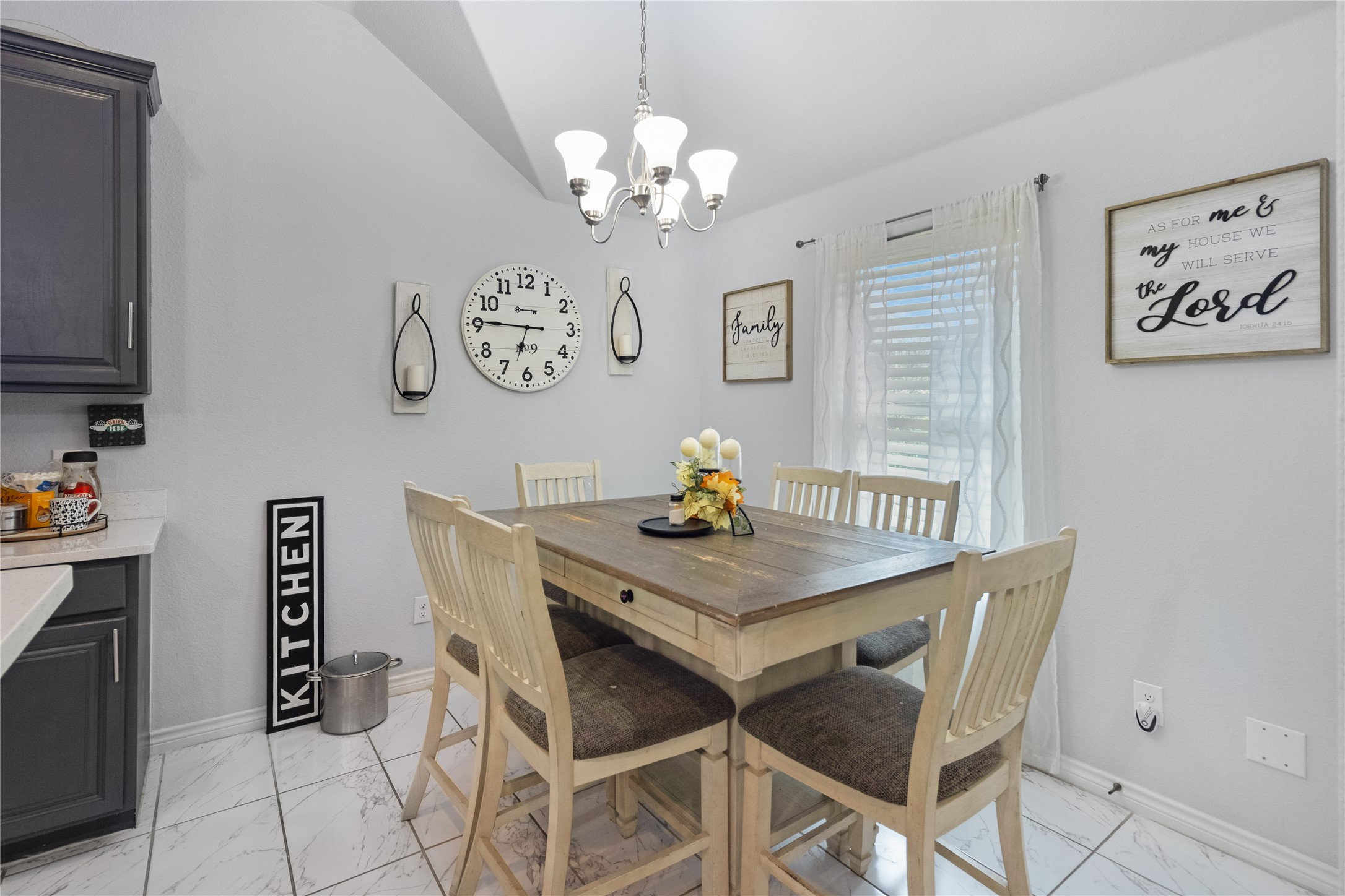1317 Dacki Avenue Dallas TX 75211