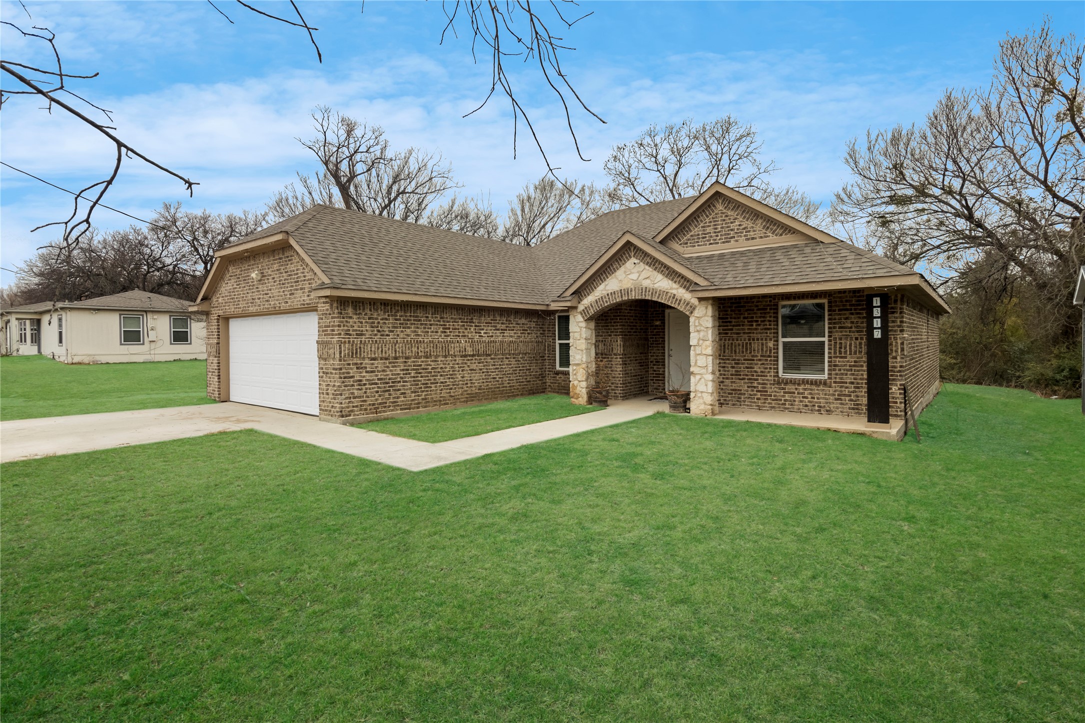 1317 Dacki Avenue Dallas TX 75211