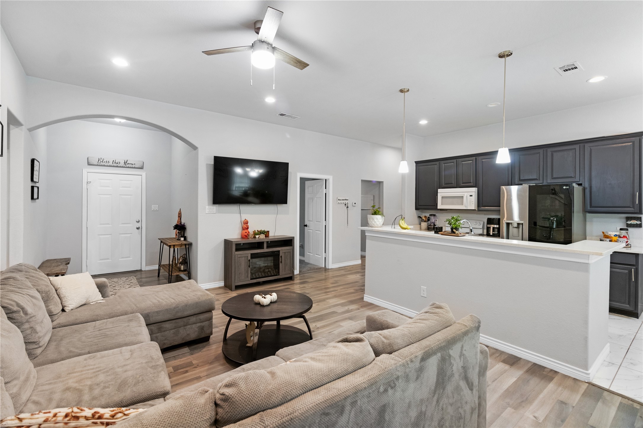 1317 Dacki Avenue Dallas TX 75211