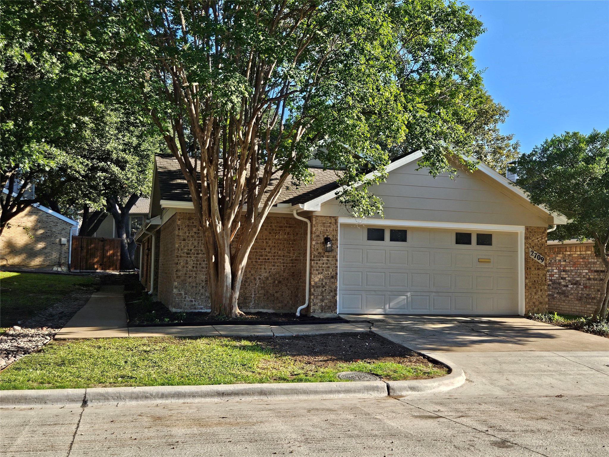 2709 Heather Glen Court Carrollton TX 75006