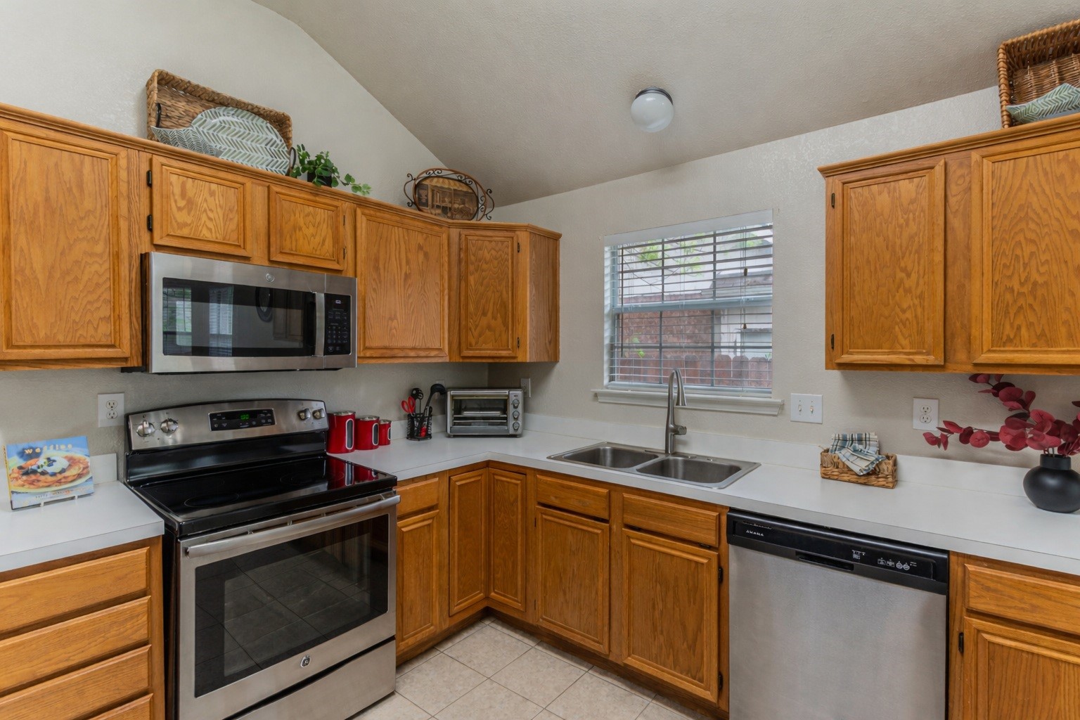 2521 Fairmont Drive Grand Prairie TX 75052