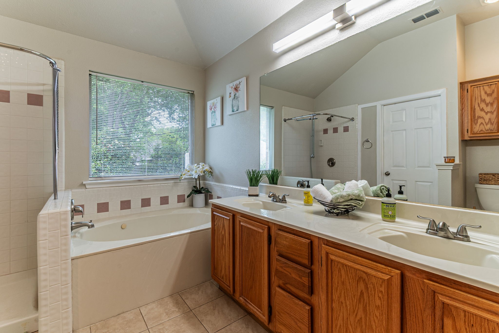 2521 Fairmont Drive Grand Prairie TX 75052