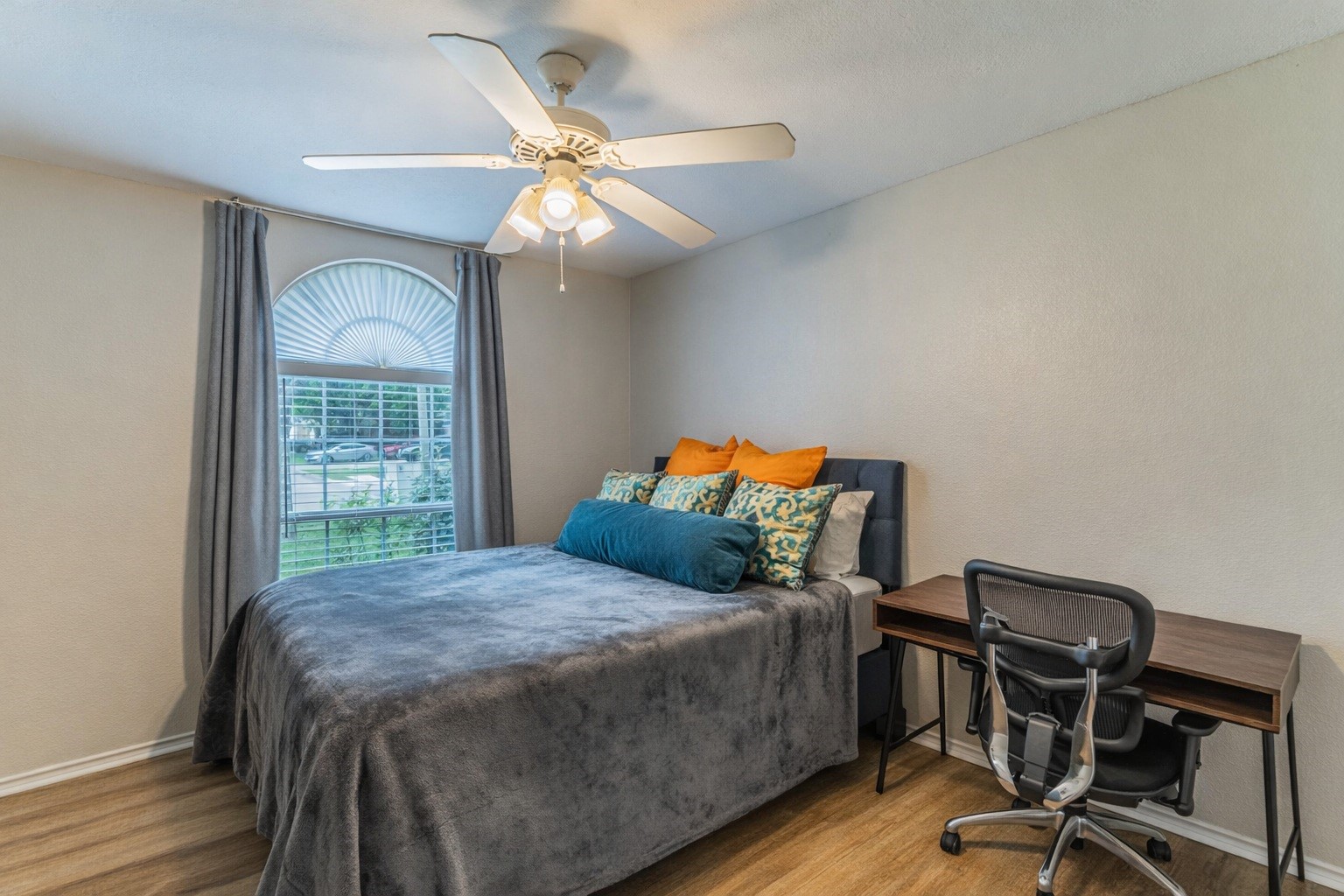 2521 Fairmont Drive Grand Prairie TX 75052