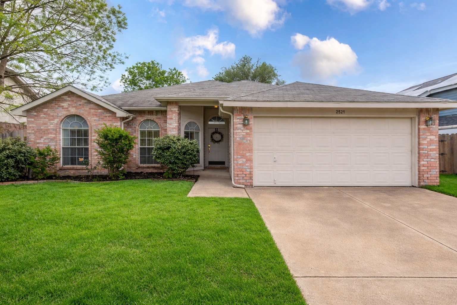 2521 Fairmont Drive Grand Prairie TX 75052
