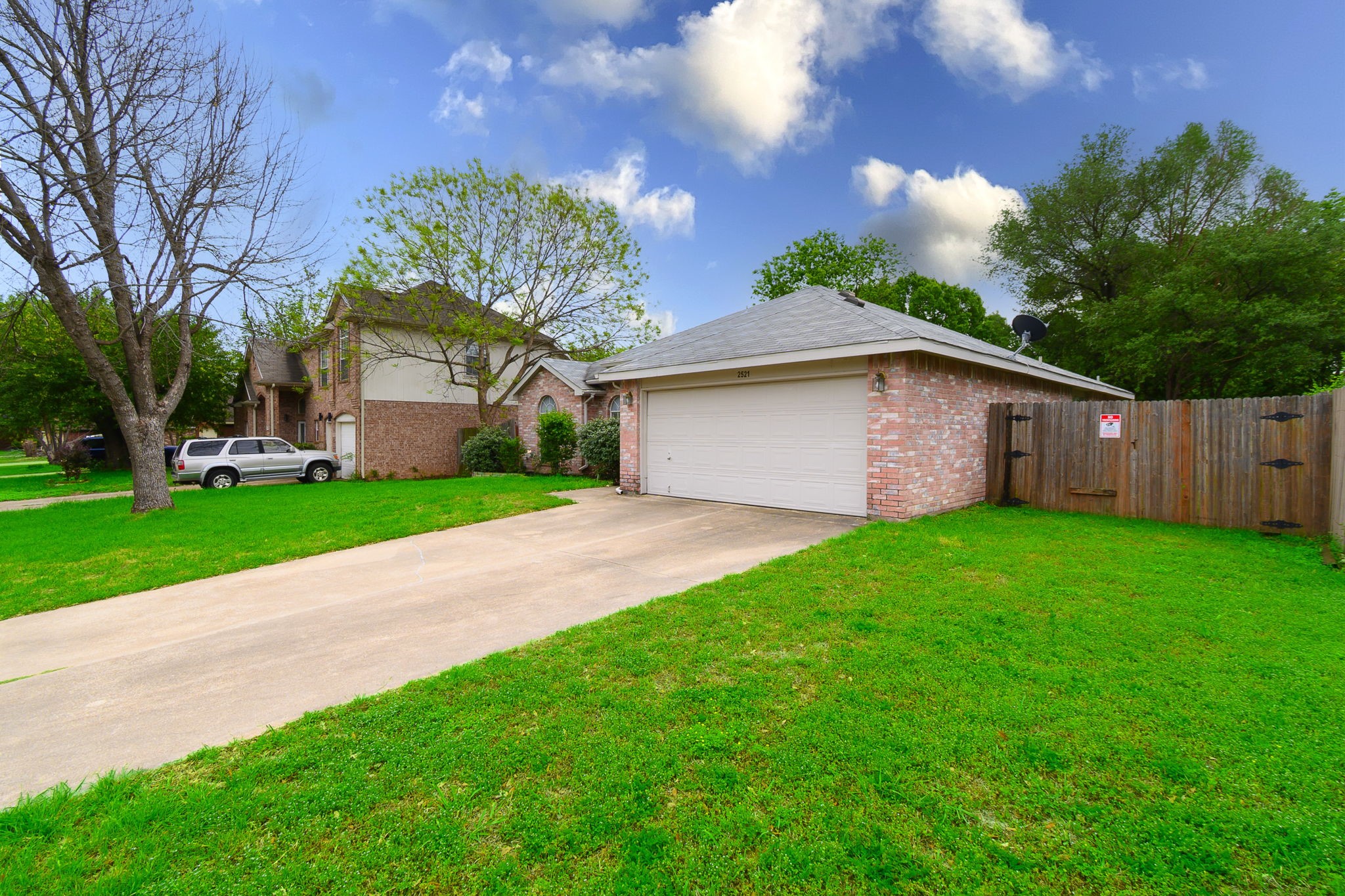 2521 Fairmont Drive Grand Prairie TX 75052