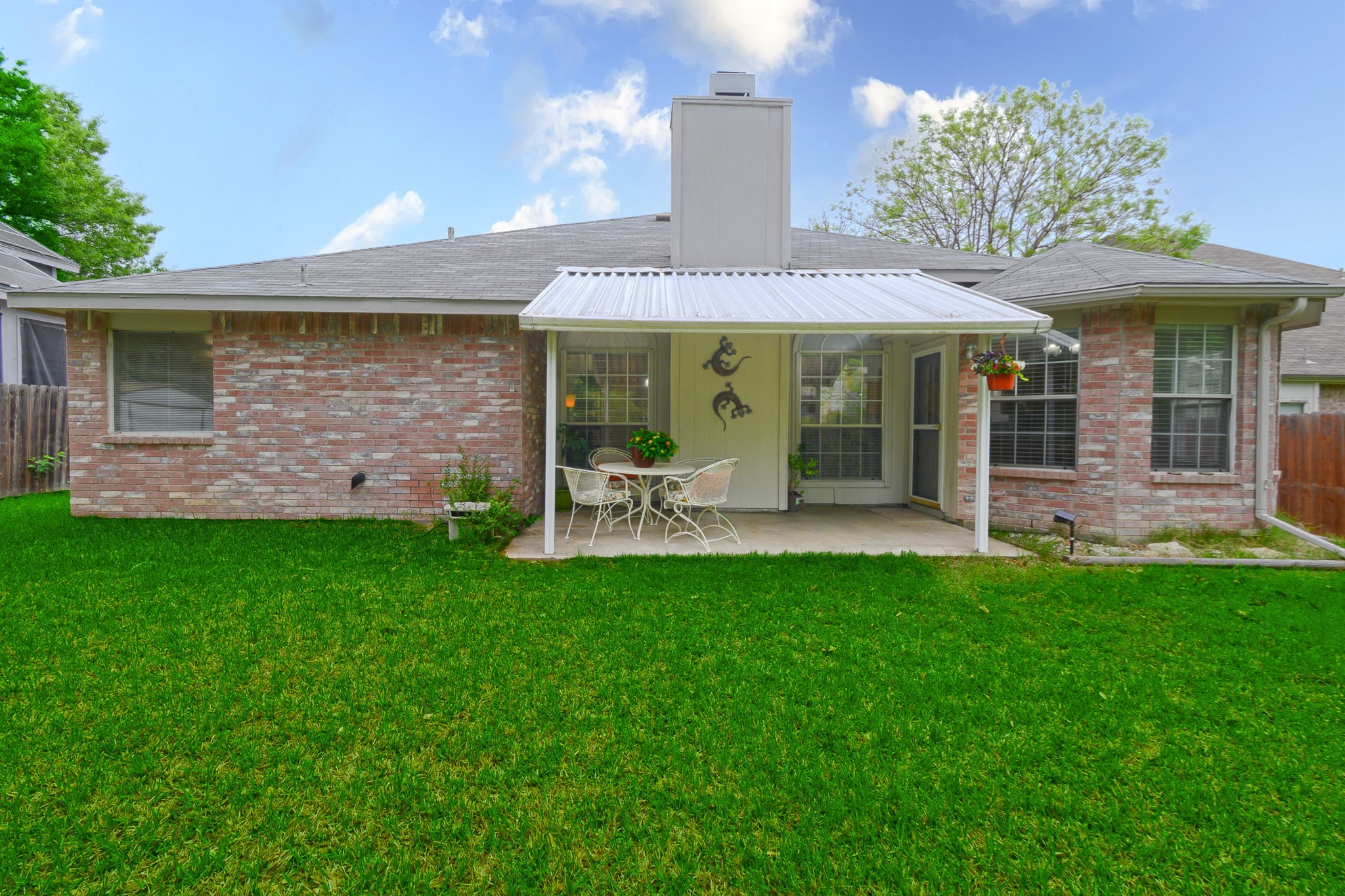 2521 Fairmont Drive Grand Prairie TX 75052
