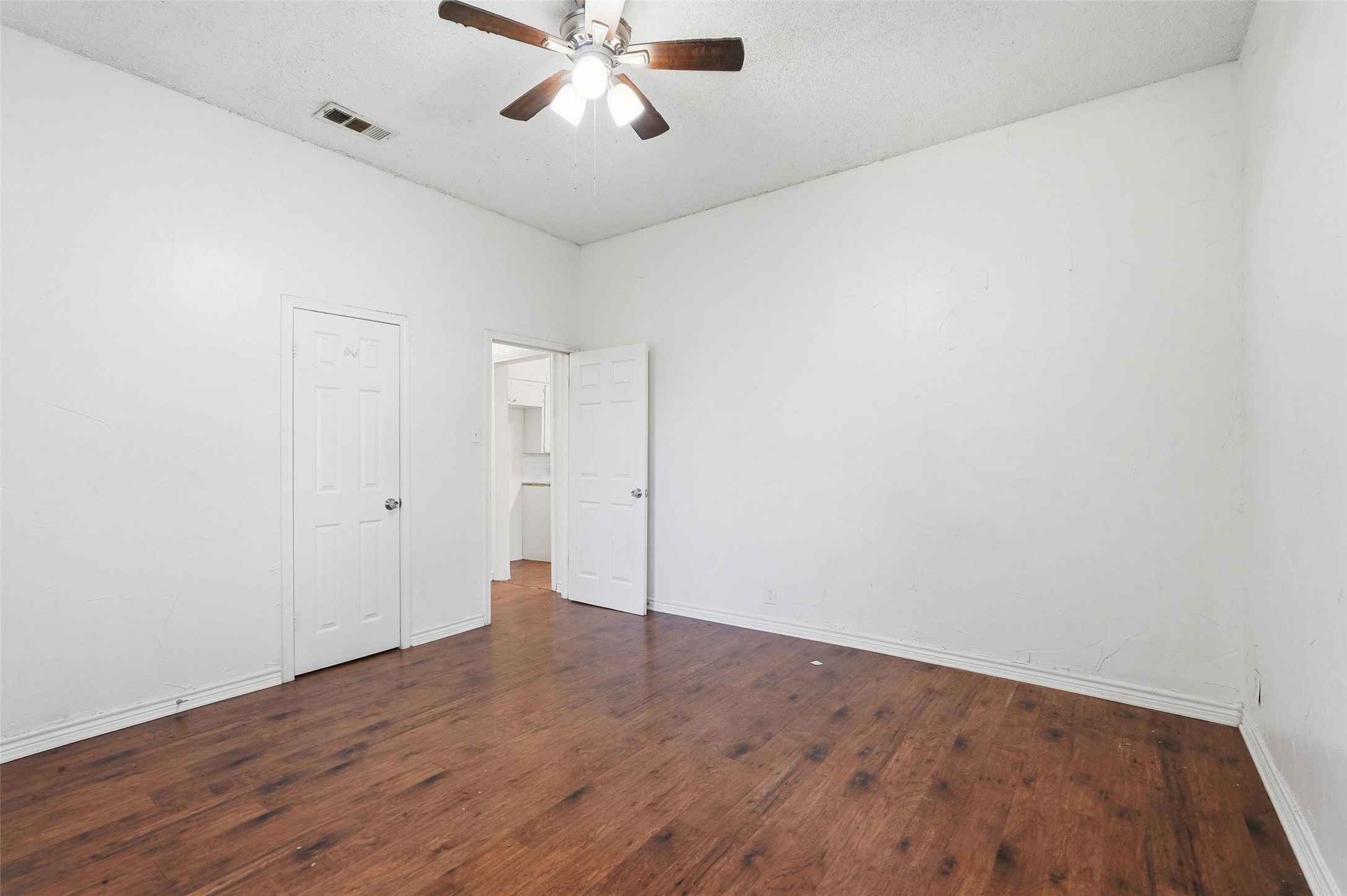 900 W Morgan Street Denison TX 75020