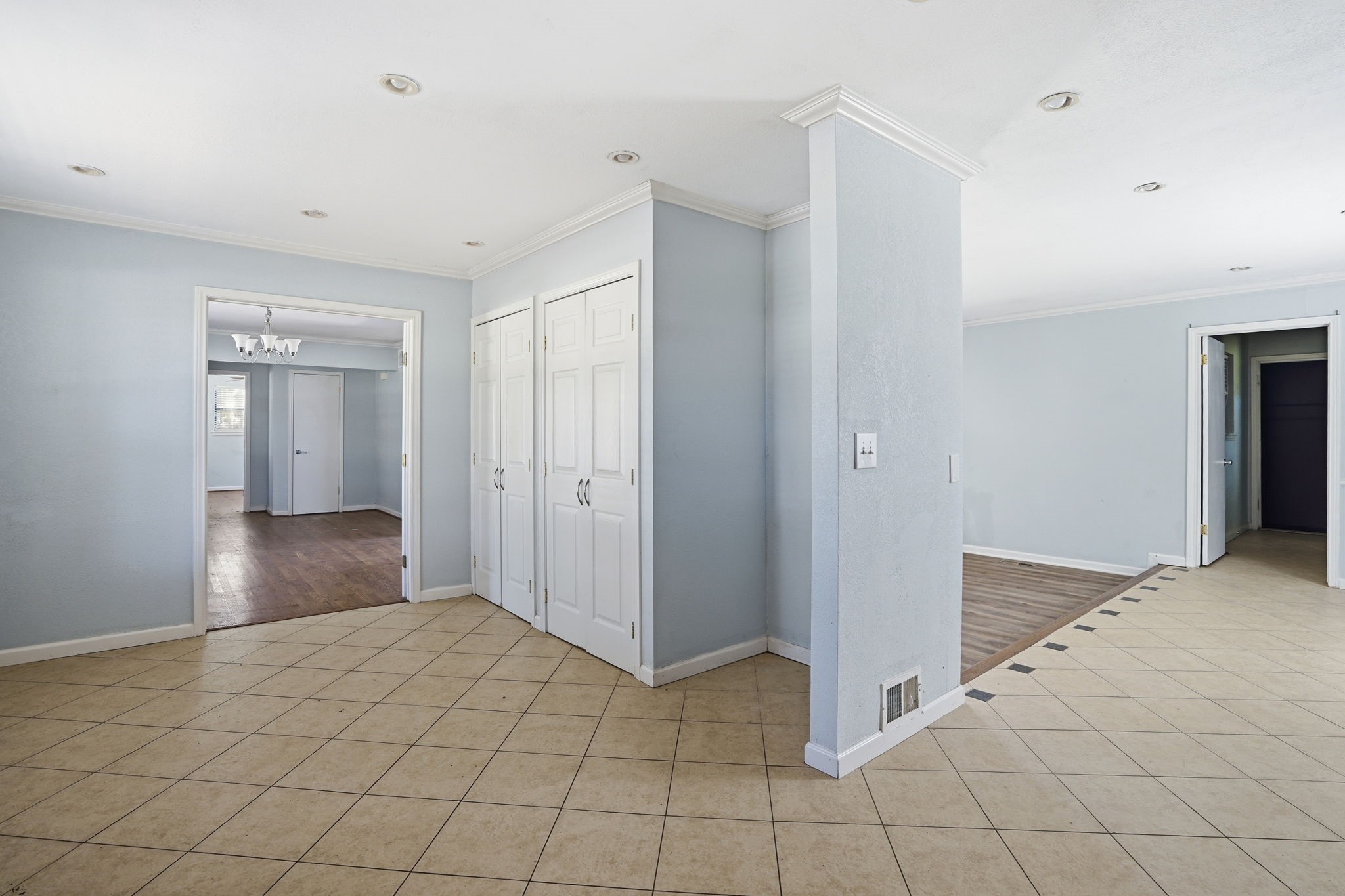 13460 Mill Grove Lane Dallas TX 75240