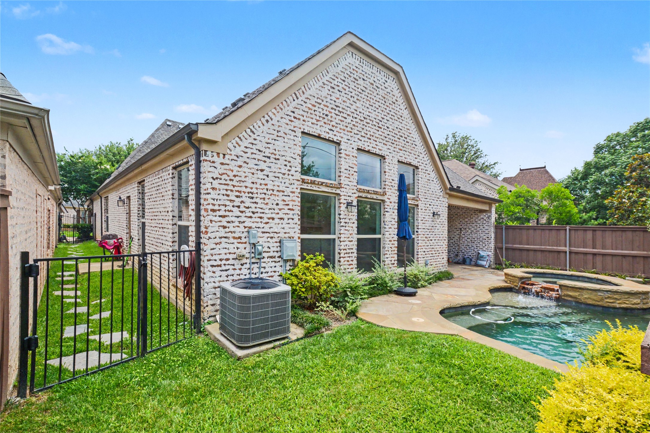 6146 Stapleford Circle Dallas TX 75252
