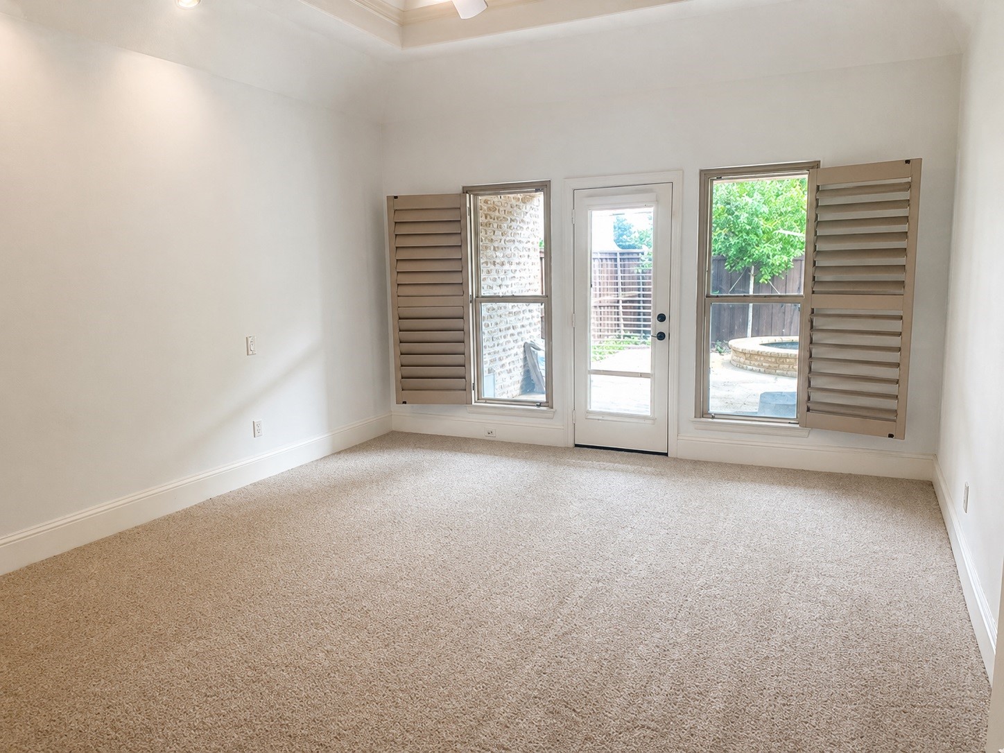 6146 Stapleford Circle Dallas TX 75252