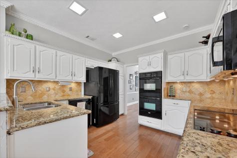 1321 Watersedge Drive Plano TX 75093
