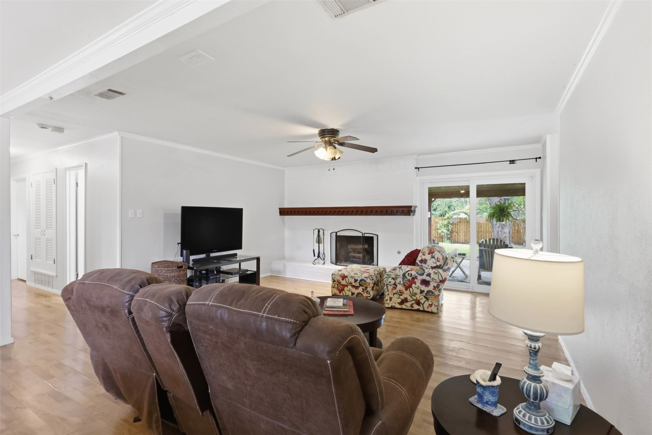 6104 Cliffside Drive Edgecliff Village TX 76134