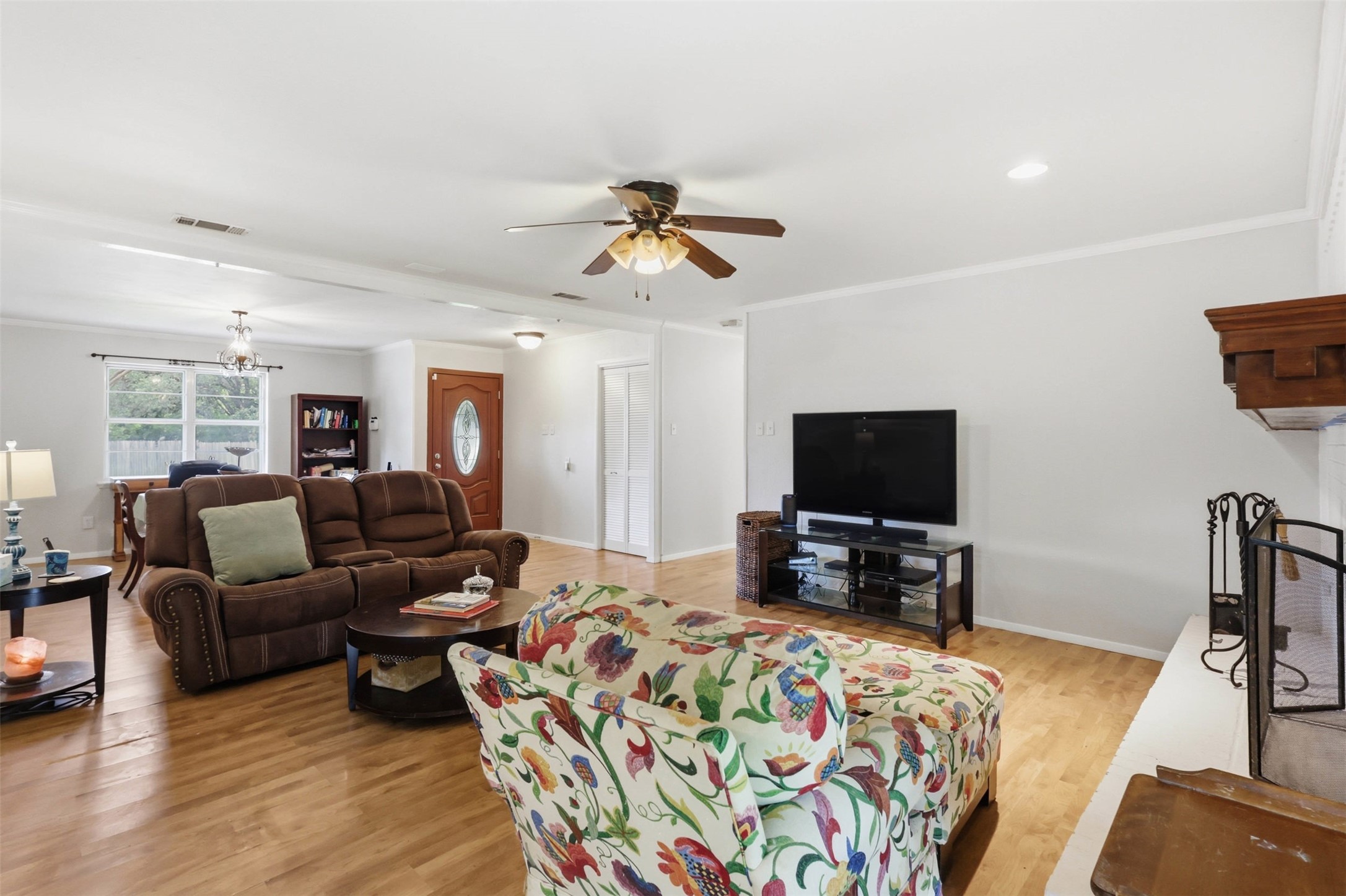 6104 Cliffside Drive Edgecliff Village TX 76134