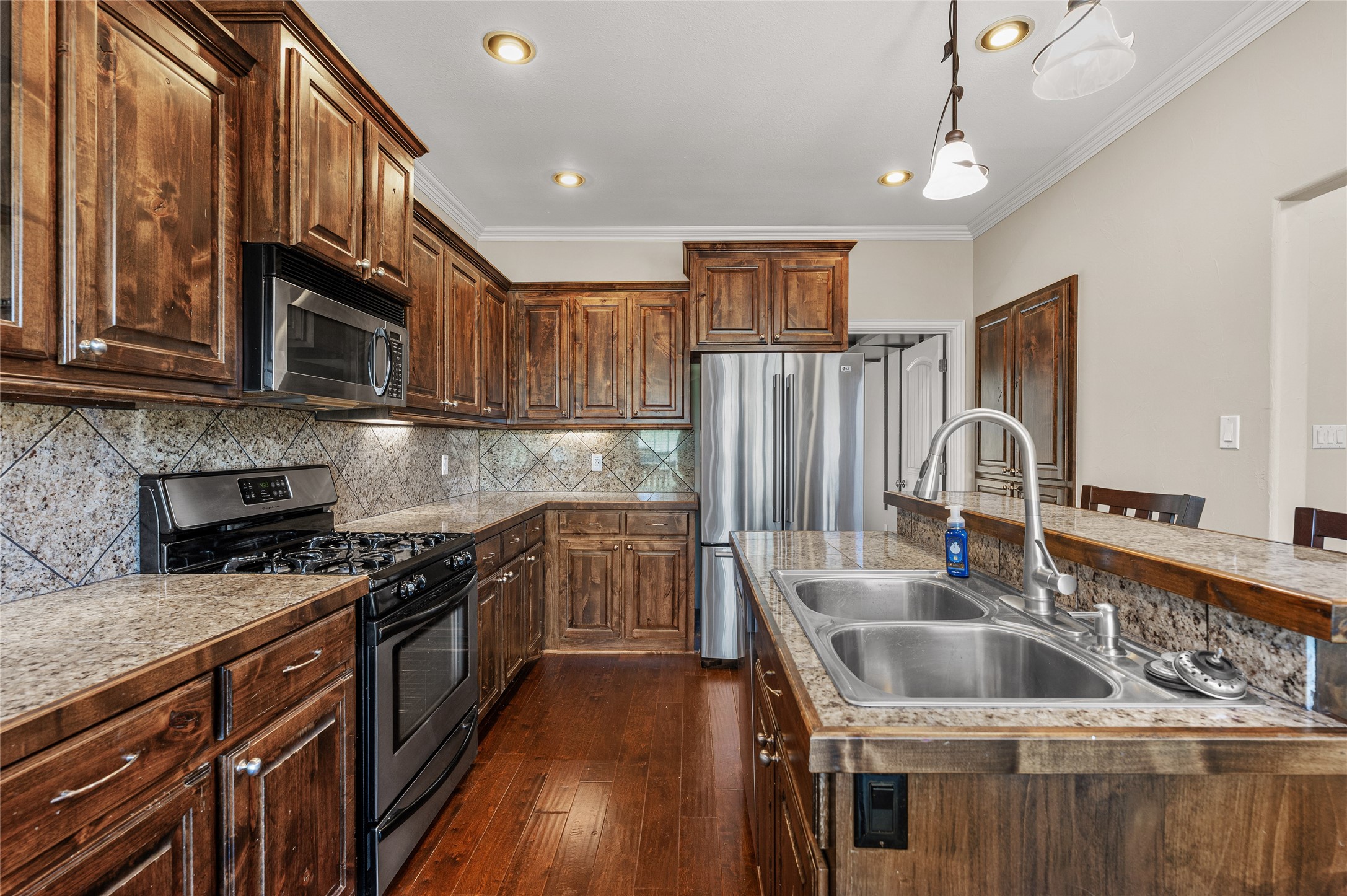 10264 Farmington Road Van Alstyne TX 75495