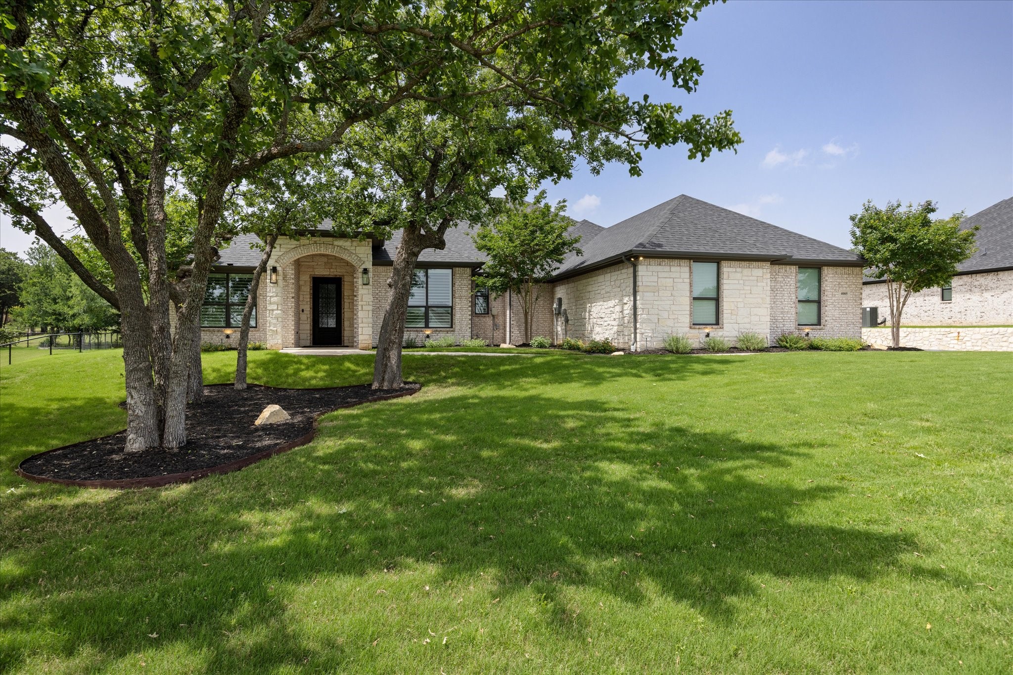 4005 Legend Trail Granbury TX 76049