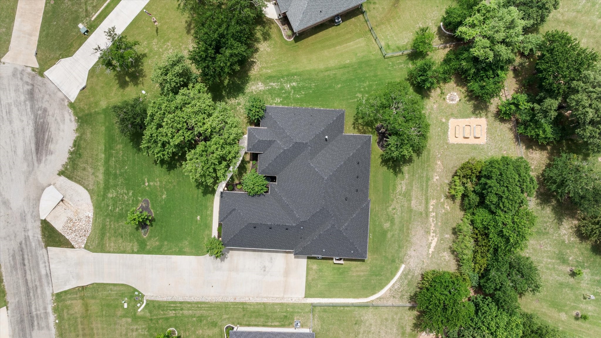 4005 Legend Trail Granbury TX 76049