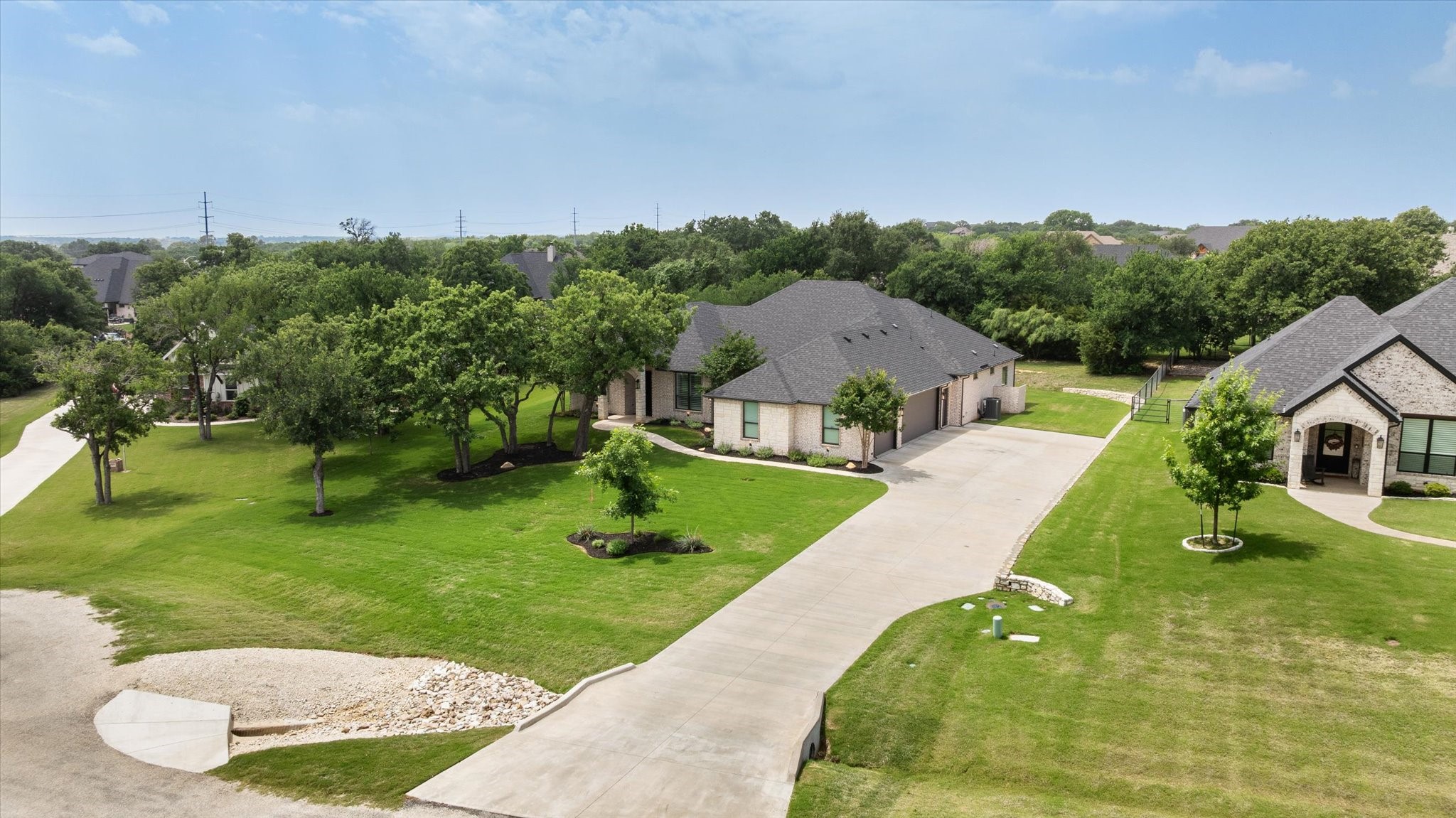 4005 Legend Trail Granbury TX 76049