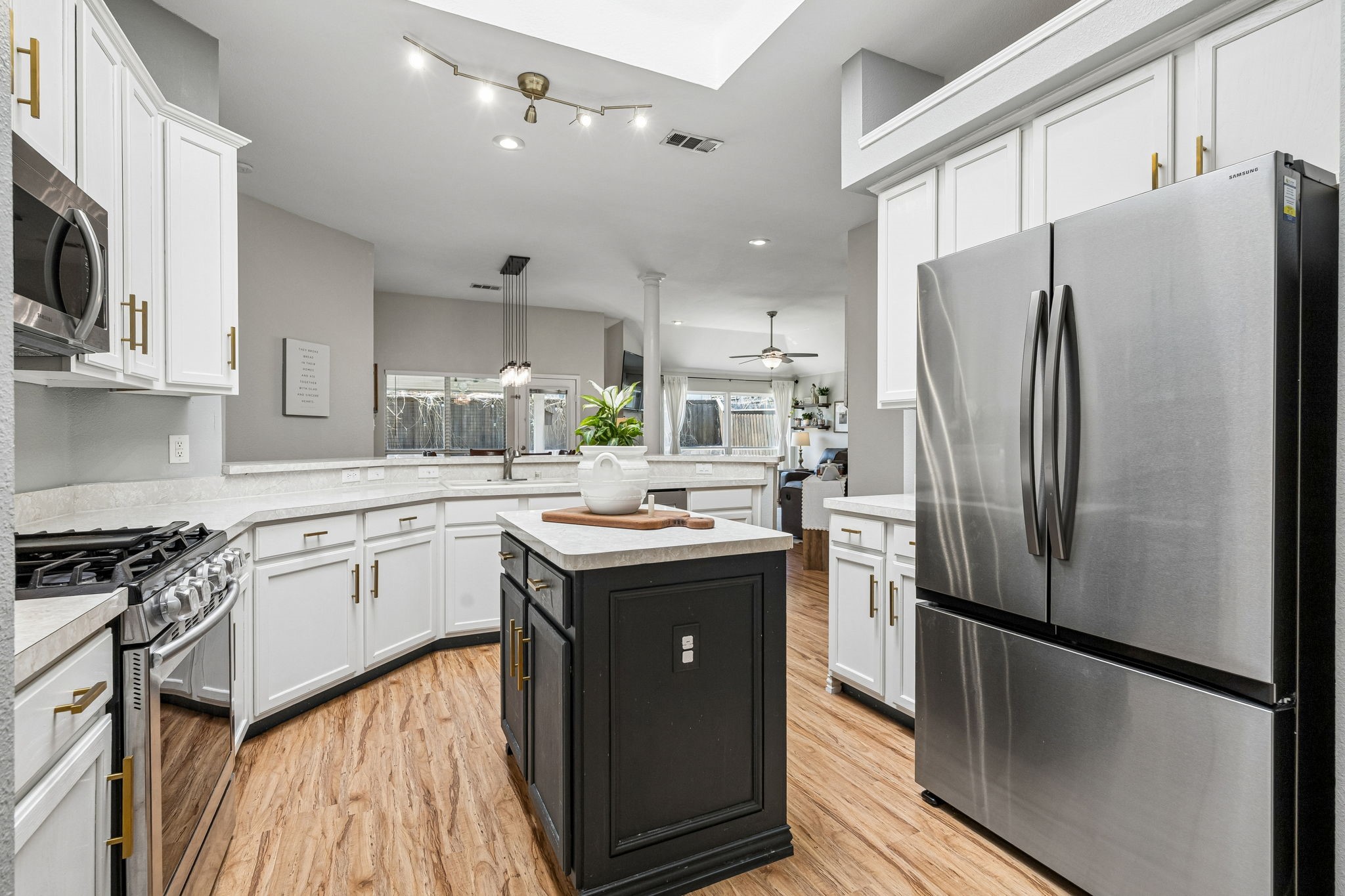 6509 Lake Forest Lane Sachse TX 75048