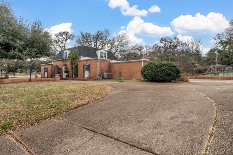 701 Fonville Drive Marlin TX 76661