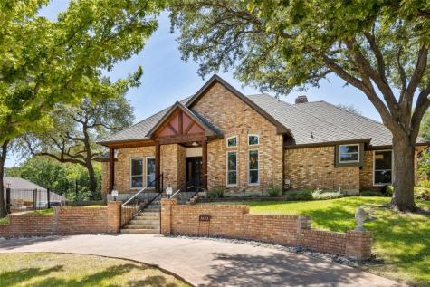3633 Green Hollow Drive Grand Prairie TX 75052