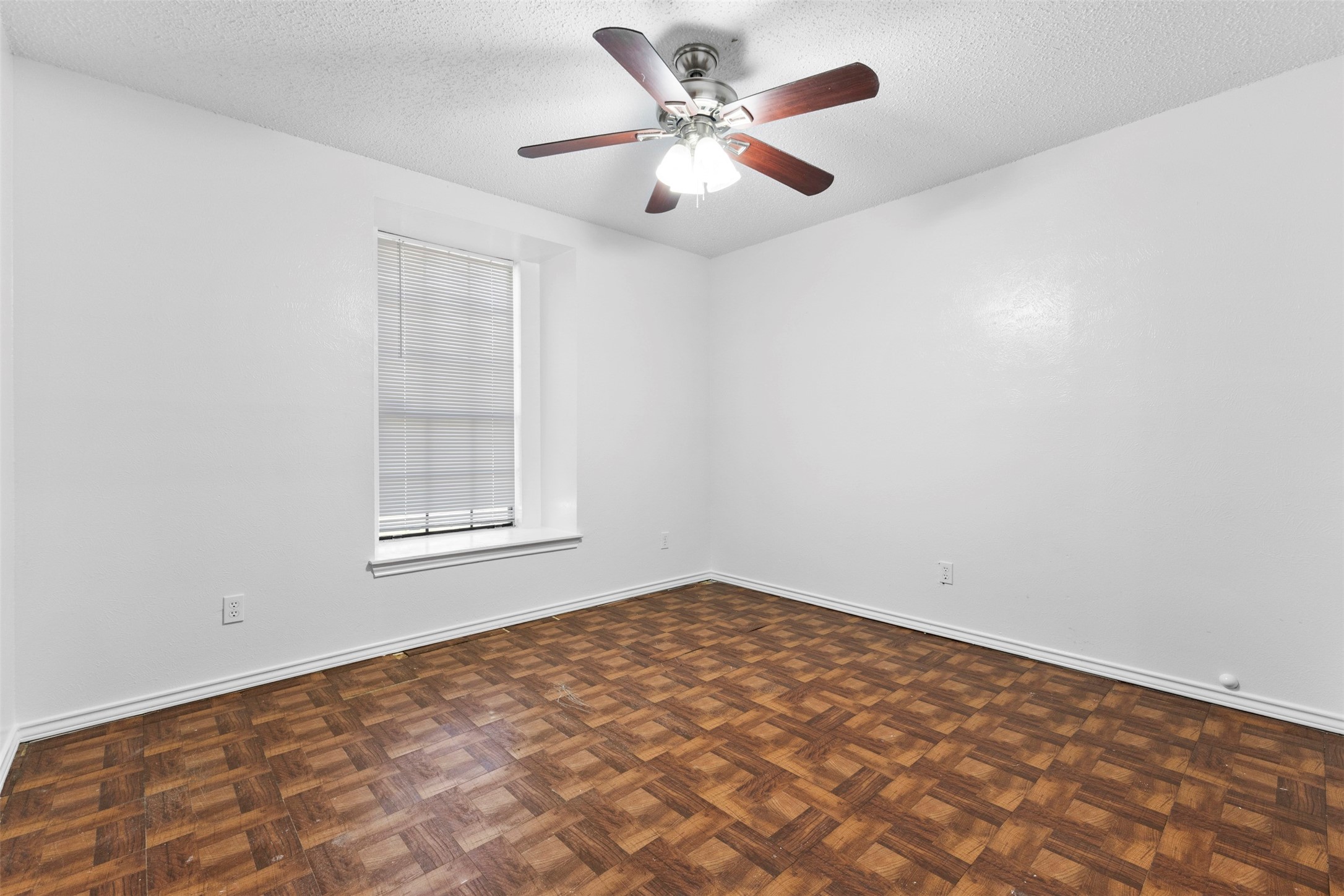 1906 Hillcroft Drive Duncanville TX 75137