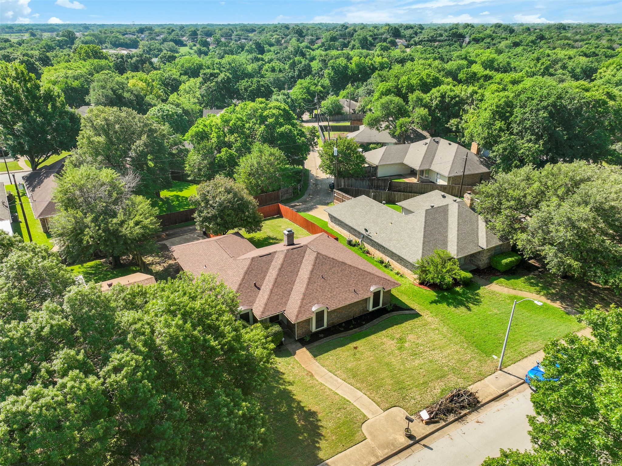 1906 Hillcroft Drive Duncanville TX 75137