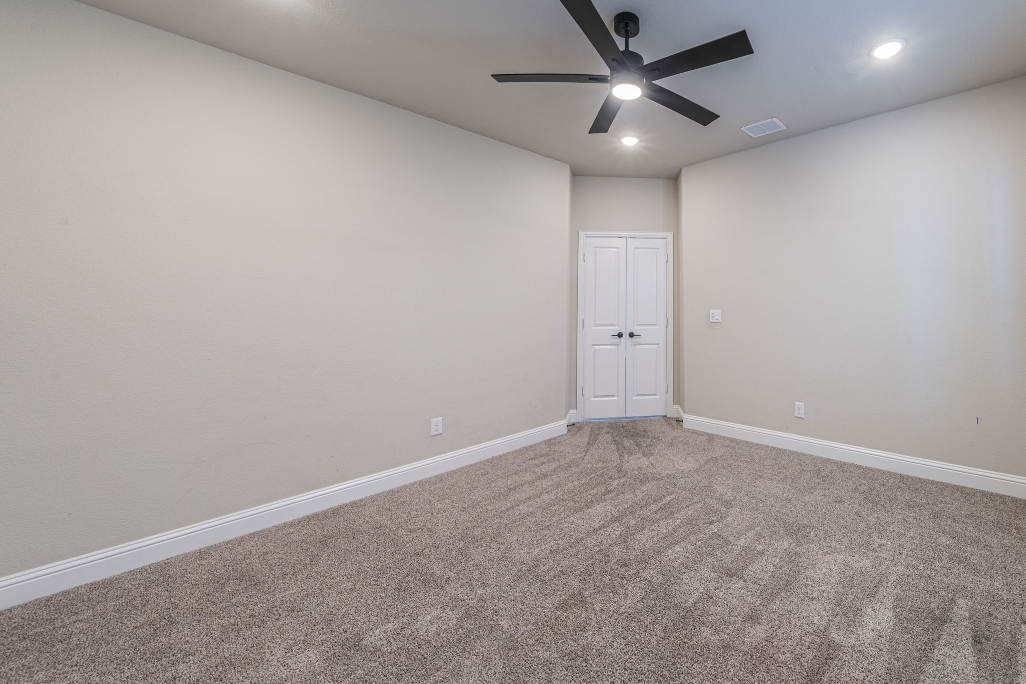 1049 Snowy Owl Drive Alvarado TX 76009