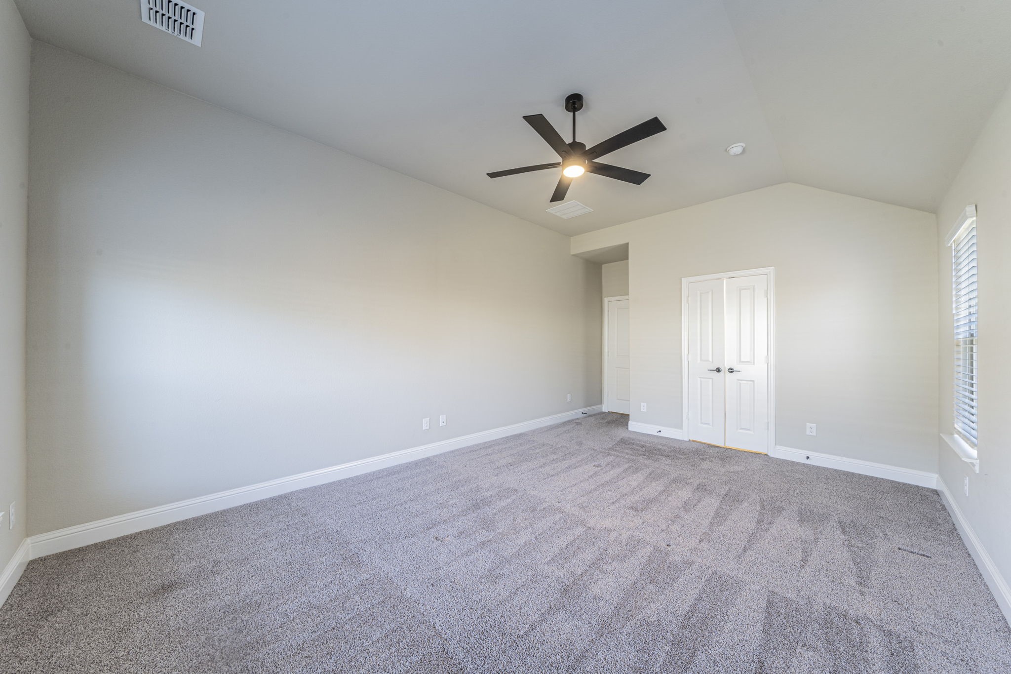 1049 Snowy Owl Drive Alvarado TX 76009