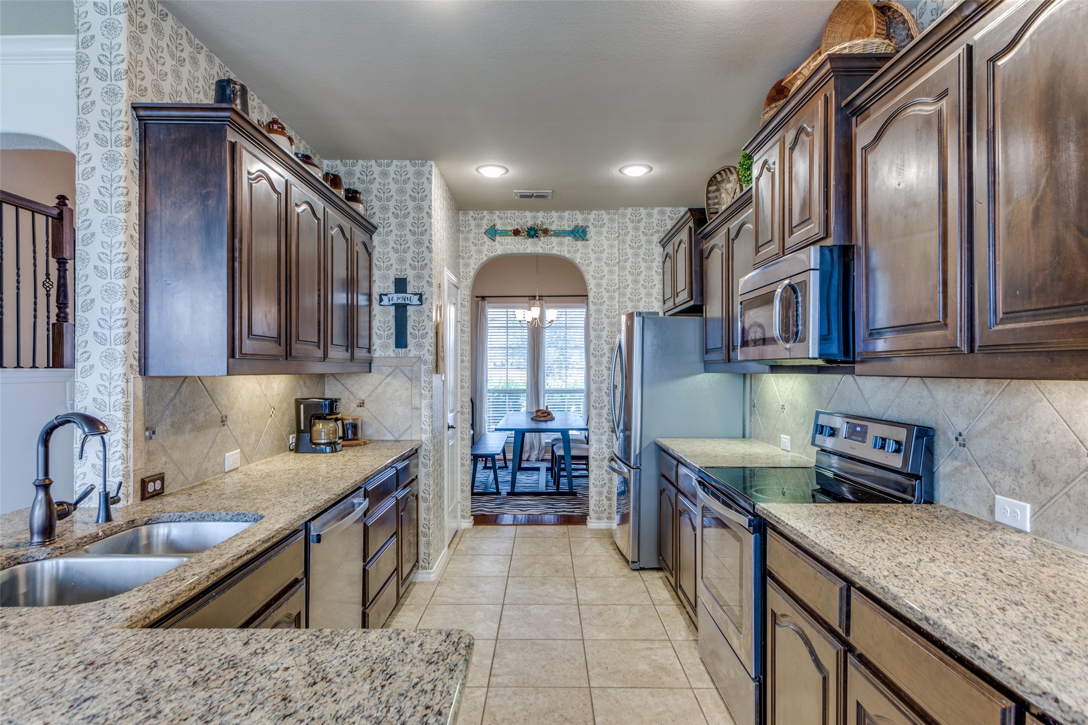 10948 Abbeyglen Court Fort Worth TX 76052