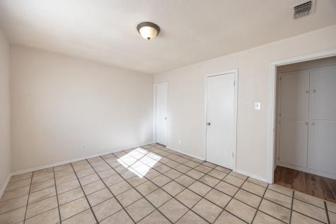 6704 Trailwood Drive Forest Hill TX 76140