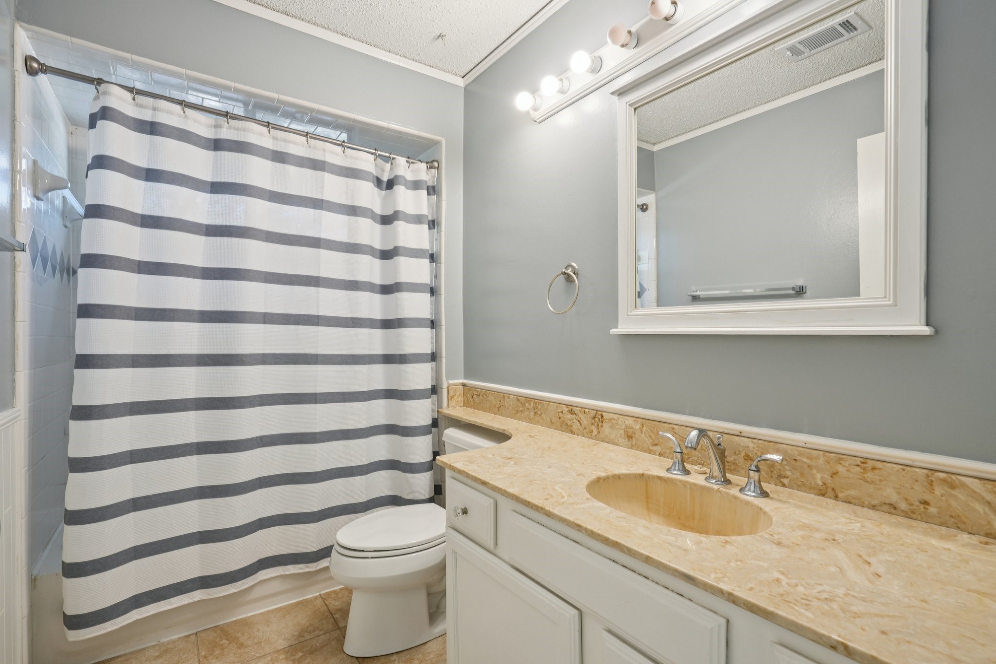2307 Harrington Court Euless TX 76039