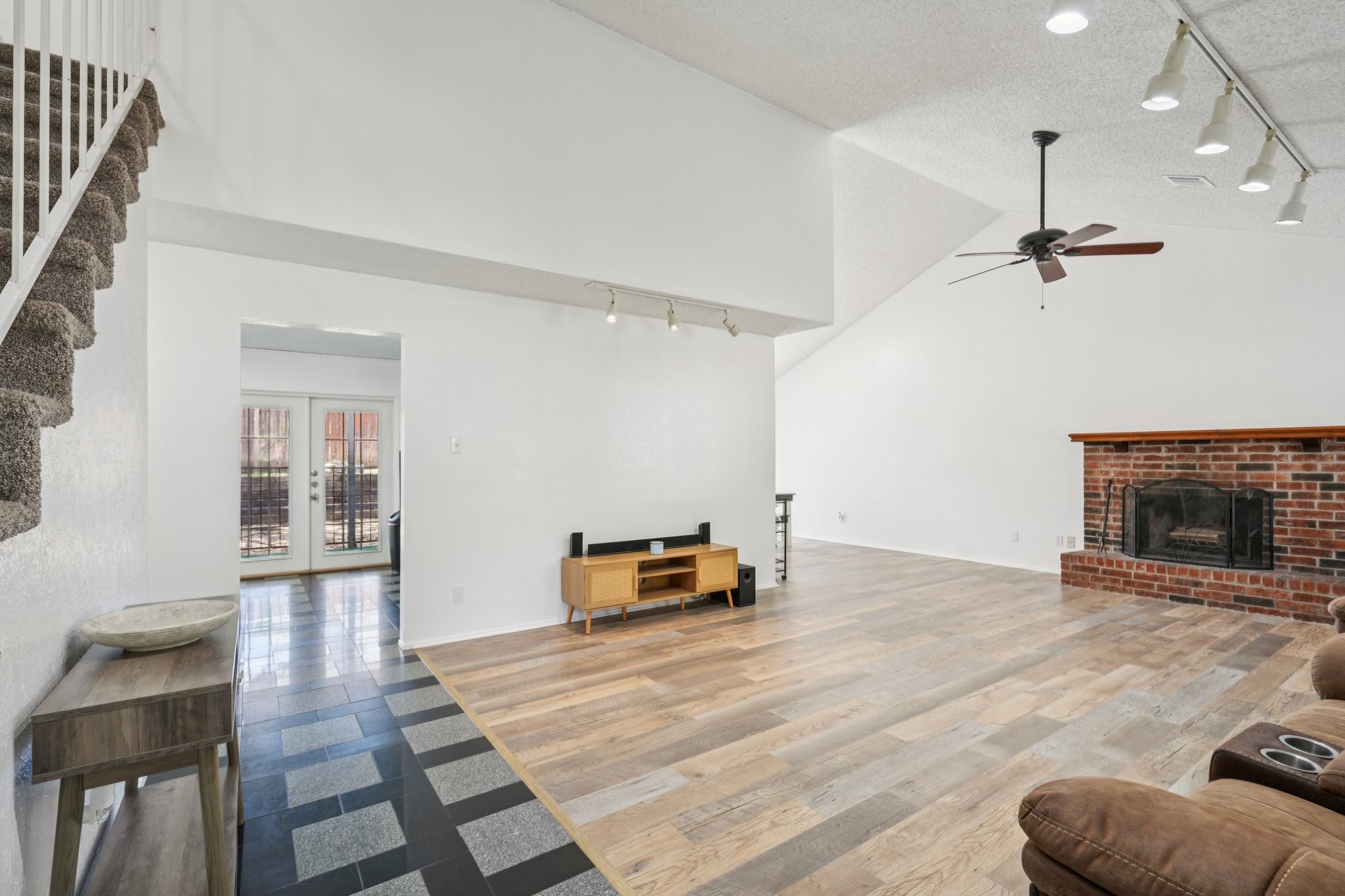 2307 Harrington Court Euless TX 76039