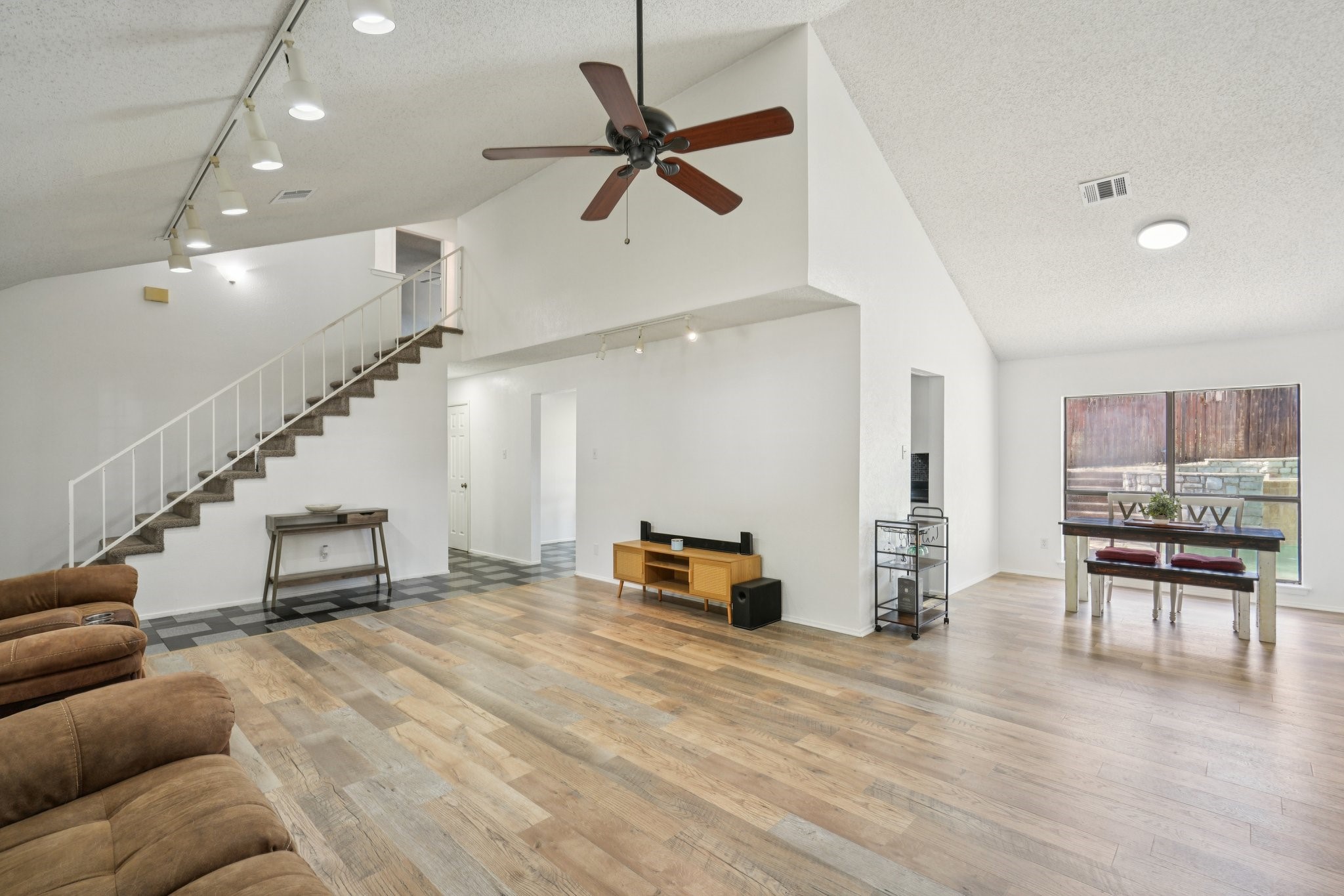 2307 Harrington Court Euless TX 76039