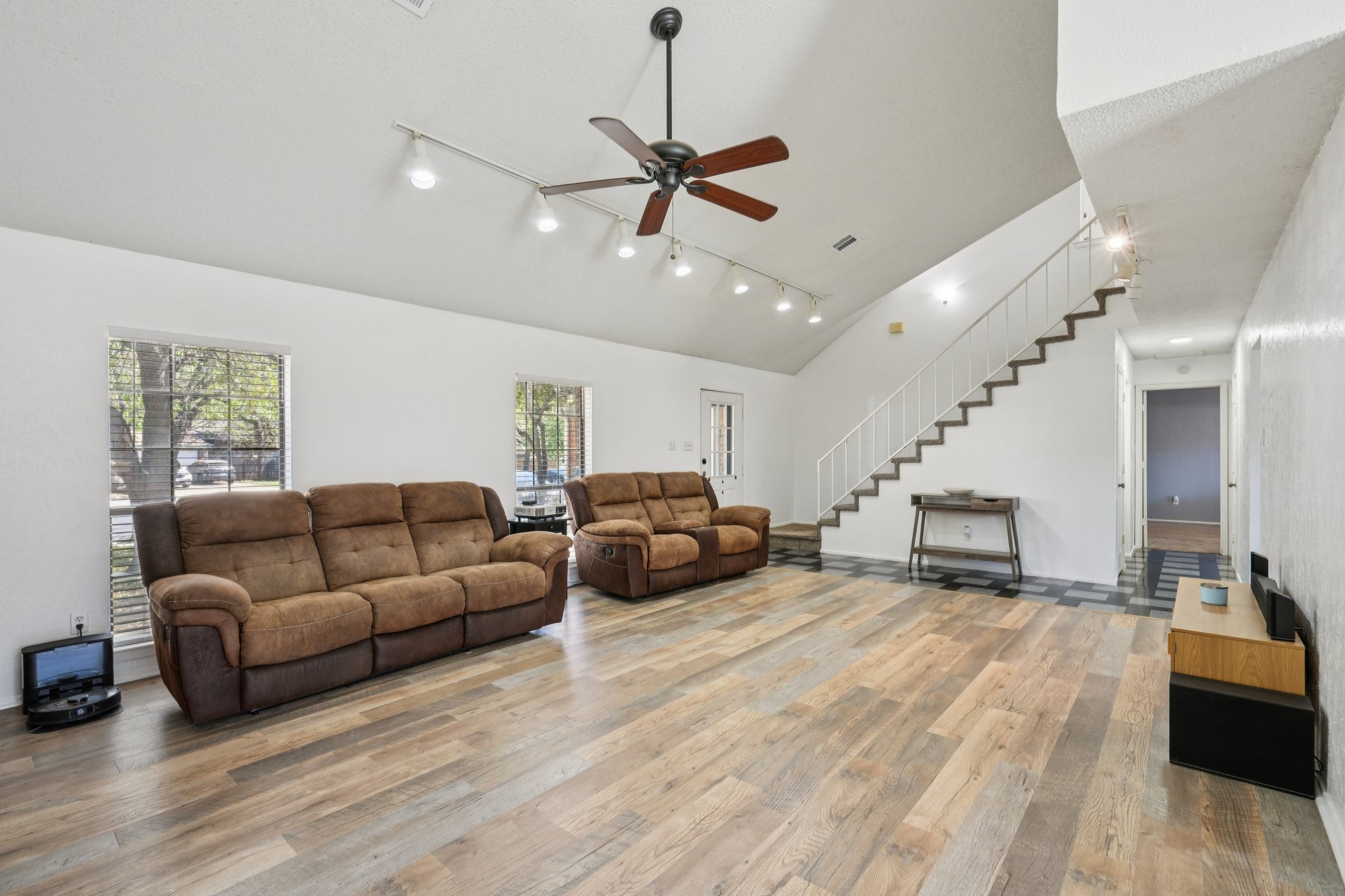 2307 Harrington Court Euless TX 76039
