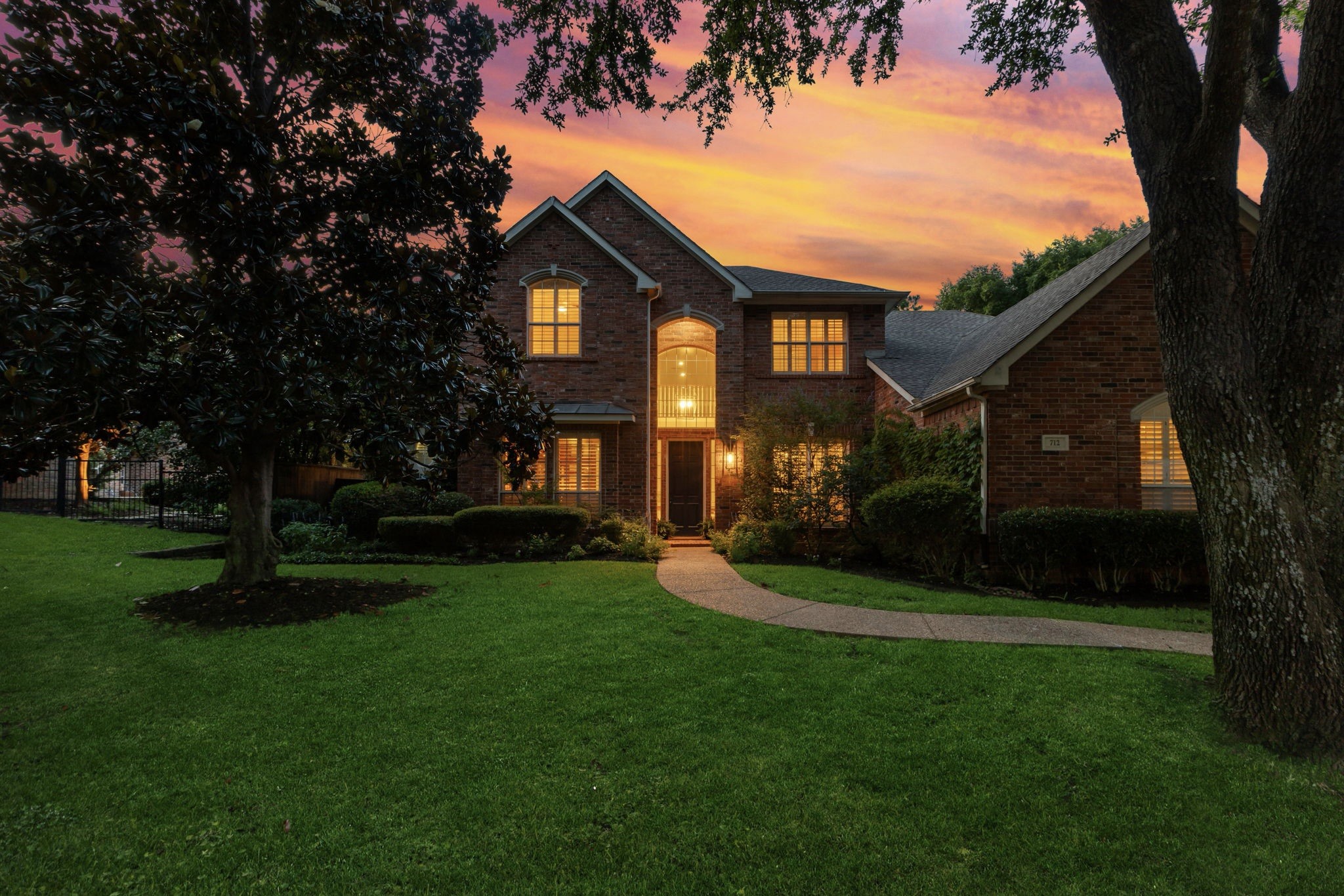 712 Wyndsor Creek Drive Southlake TX 76092
