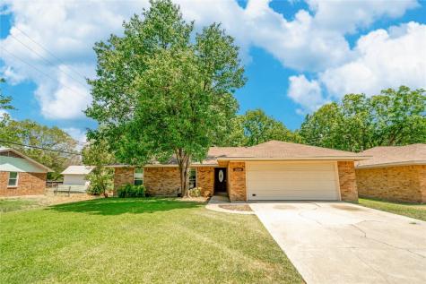 3228 Huisache Street Denton TX 76209