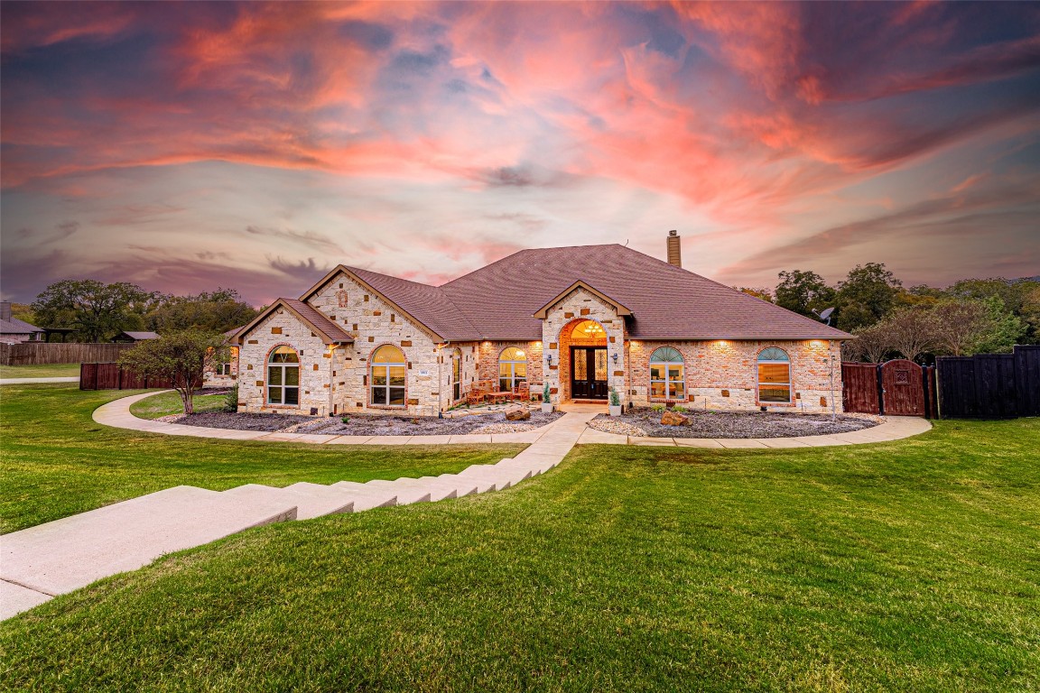 3911 Swan Lake Drive Midlothian TX 76065