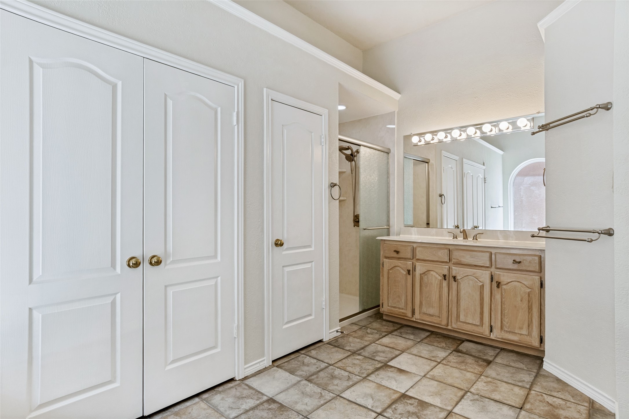 2604 Spring Lake Drive Richardson TX 75082