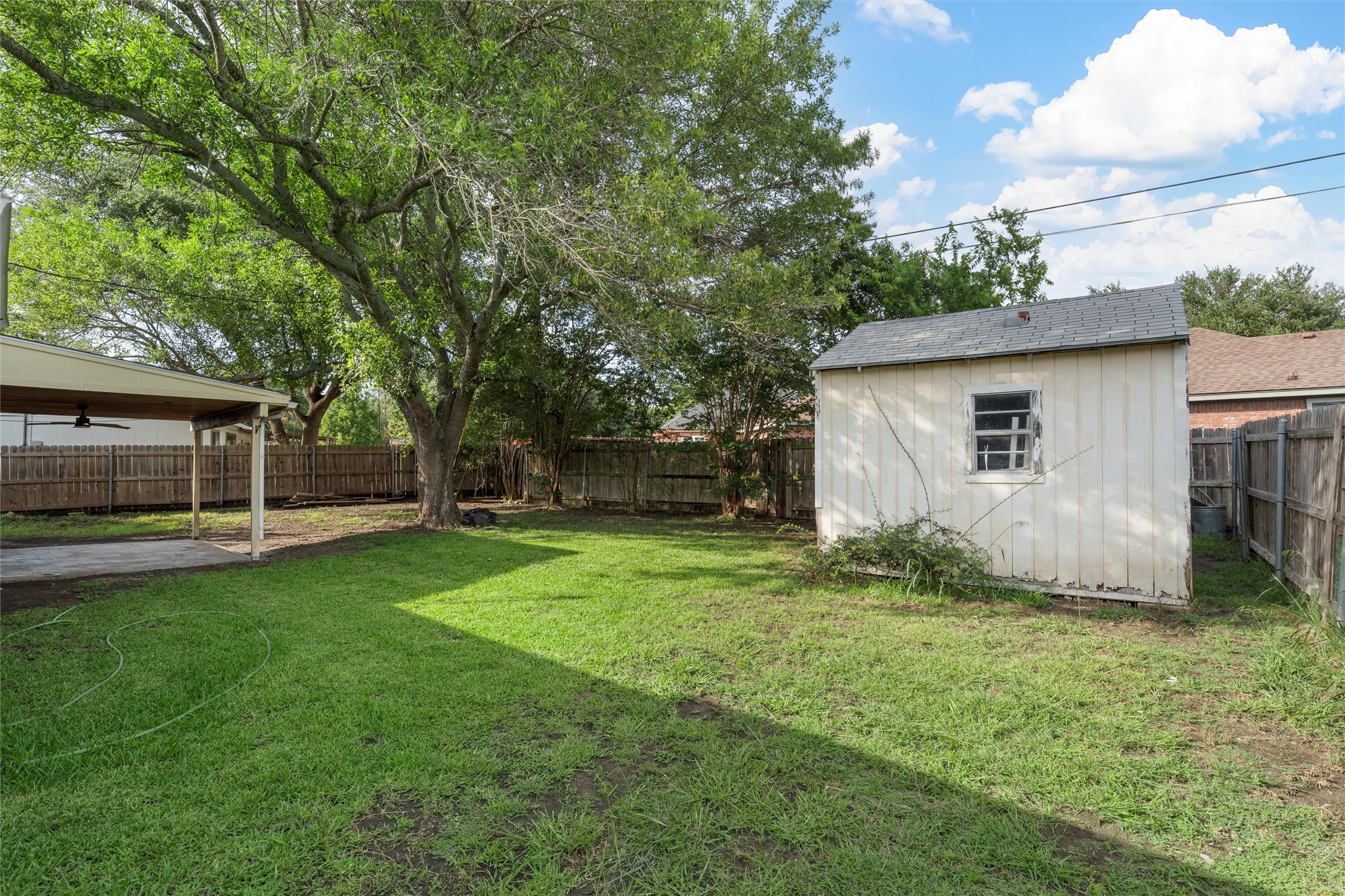 1010 December Drive Hewitt TX 76643