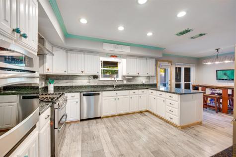 4115 Alpine Street Paris TX 75462