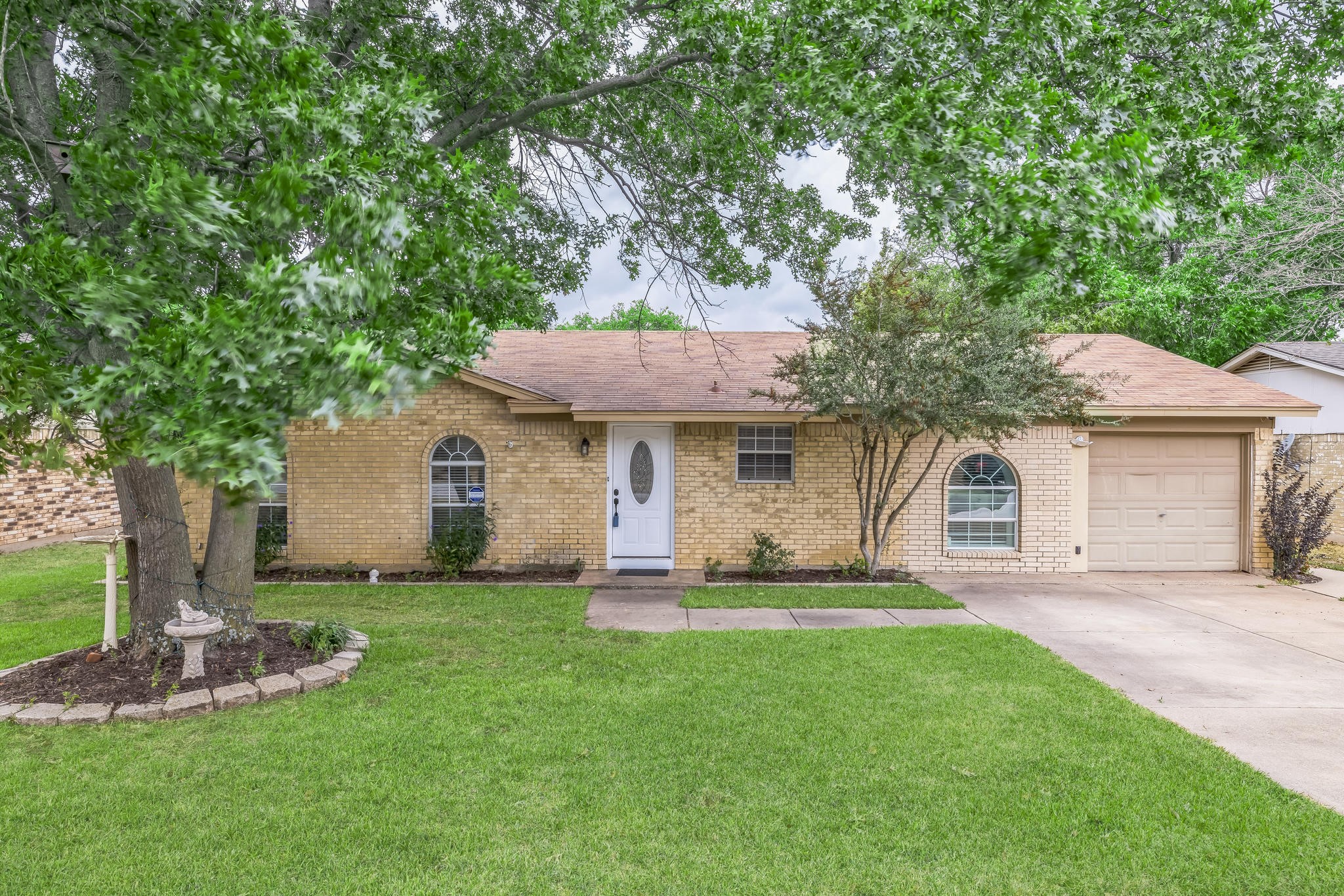 6705 Nola Court Watauga TX 76148