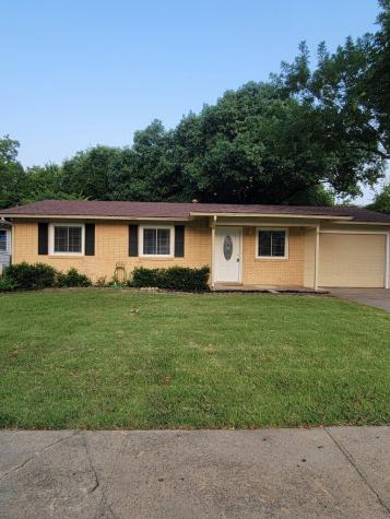 320 S 3rd Street Wylie TX 75098